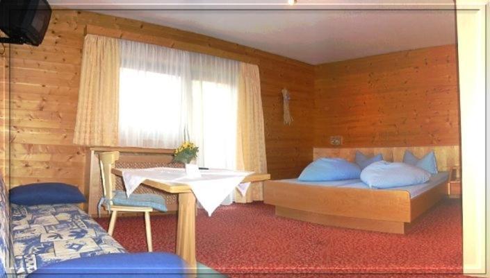 Pension Kristall Neustift im Stubaital Ruang foto